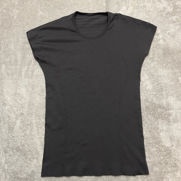 Lululemon Short Sleeve Shirt Tee Womens 6 Black Seamless Running - Picture 1 of 8